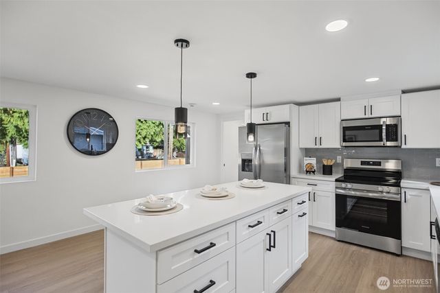 7425 Mcdougall Avenue, Everett, WA 98203