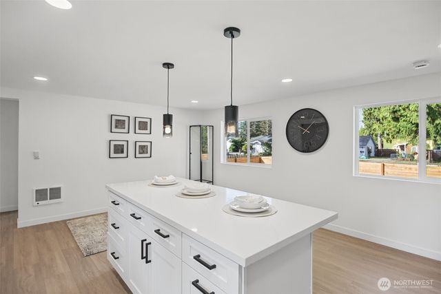 7425 Mcdougall Avenue, Everett, WA 98203