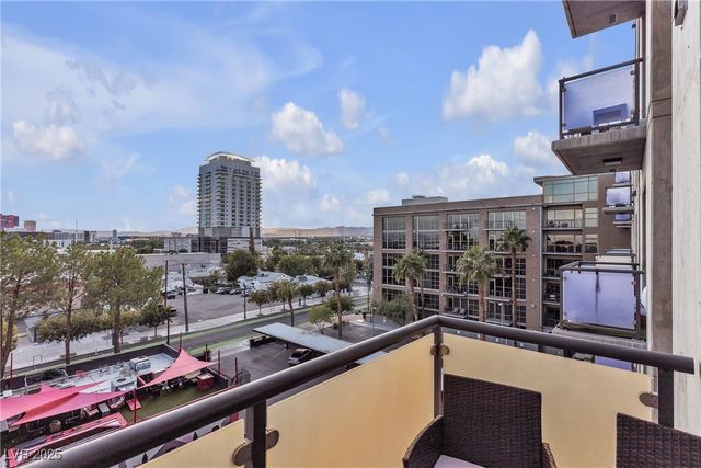 353 East Bonneville Avenue 557, Las Vegas, NV 89101