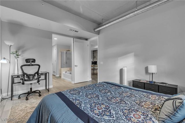 353 East Bonneville Avenue 557, Las Vegas, NV 89101