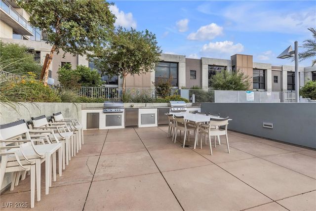 353 East Bonneville Avenue 557, Las Vegas, NV 89101