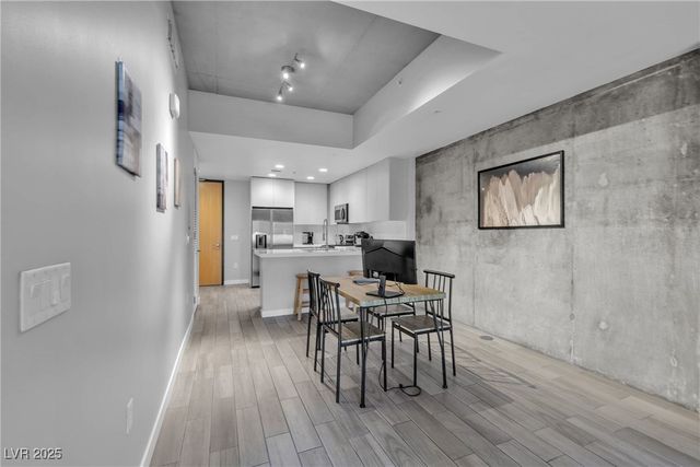 353 East Bonneville Avenue 557, Las Vegas, NV 89101