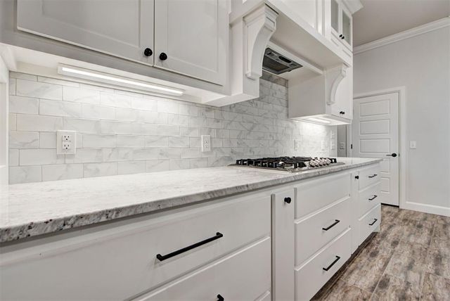 5108 W McCann Court, Mustang, OK 73064