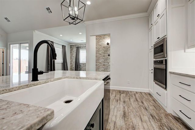 5108 W McCann Court, Mustang, OK 73064