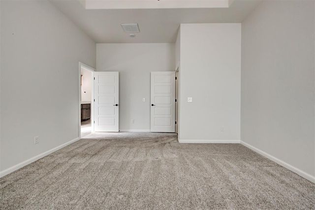 5108 W McCann Court, Mustang, OK 73064