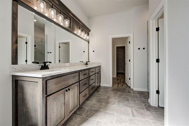 5108 W McCann Court, Mustang, OK 73064