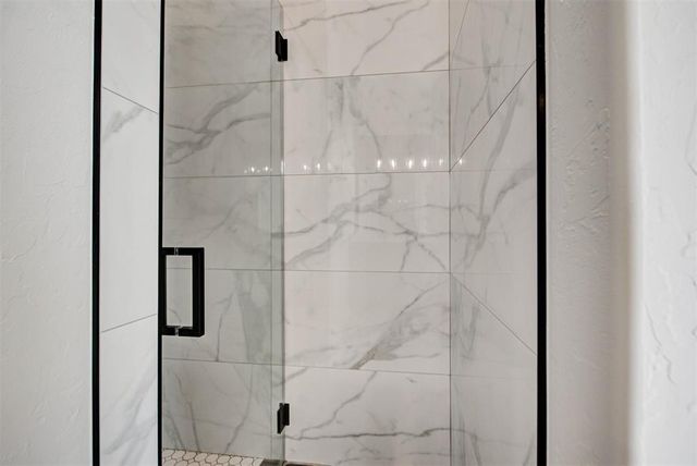 5108 W McCann Court, Mustang, OK 73064