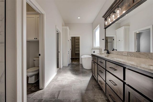 5108 W McCann Court, Mustang, OK 73064