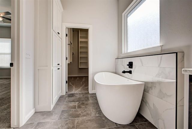 5108 W McCann Court, Mustang, OK 73064