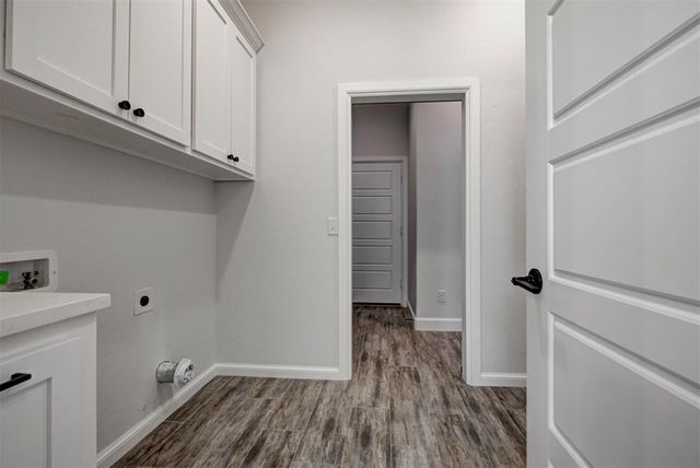 5108 W McCann Court, Mustang, OK 73064