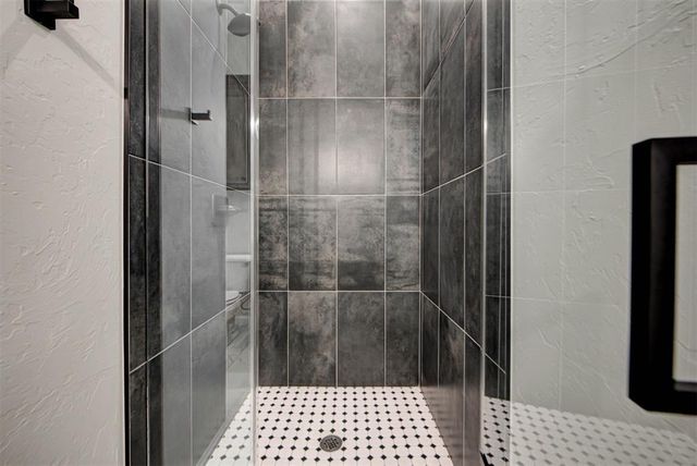 5108 W McCann Court, Mustang, OK 73064