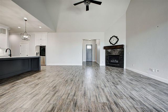 5108 W McCann Court, Mustang, OK 73064