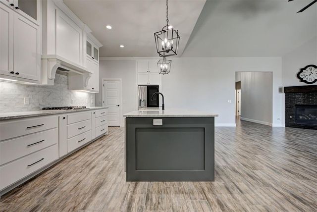 5108 W McCann Court, Mustang, OK 73064