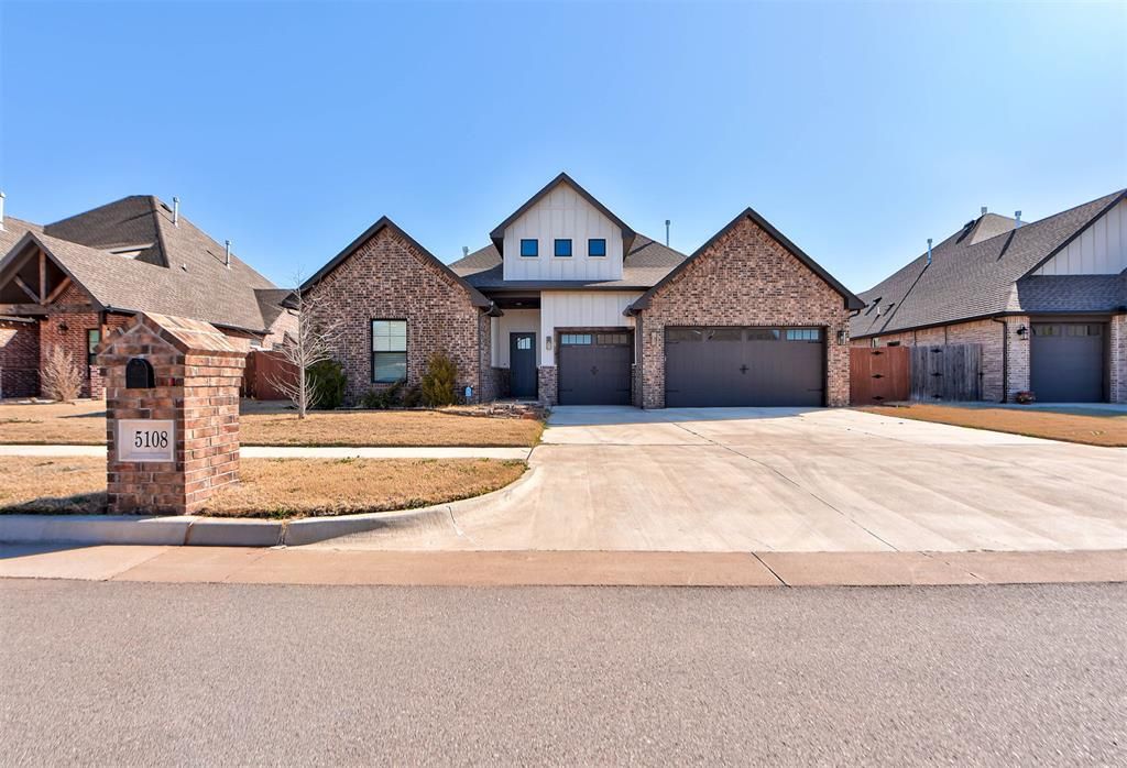 5108 W McCann Court, Mustang, OK 73064