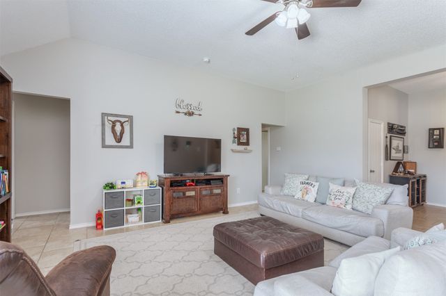 500 Meadow Drive, Lowry Crossing, TX 75069