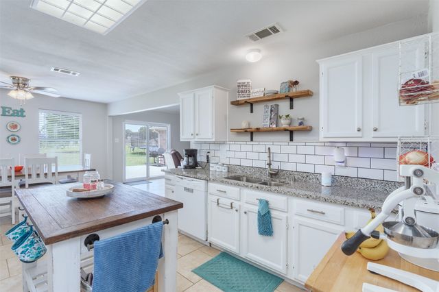 500 Meadow Drive, Lowry Crossing, TX 75069