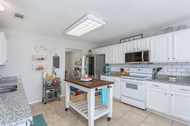 500 Meadow Drive, Lowry Crossing, TX 75069