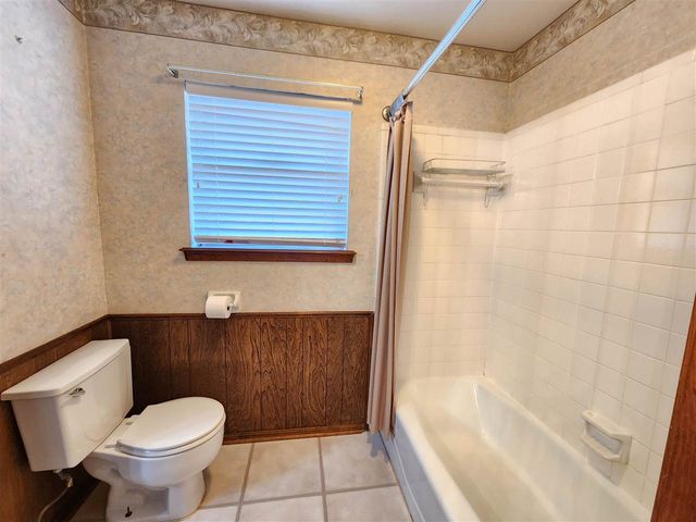 7814 NW Baldwin Ave, Lawton, OK 73505