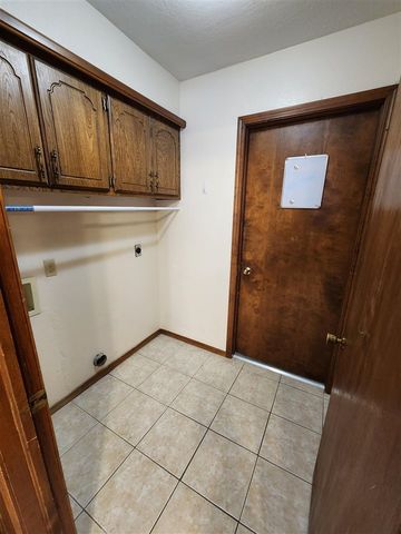 7814 NW Baldwin Ave, Lawton, OK 73505