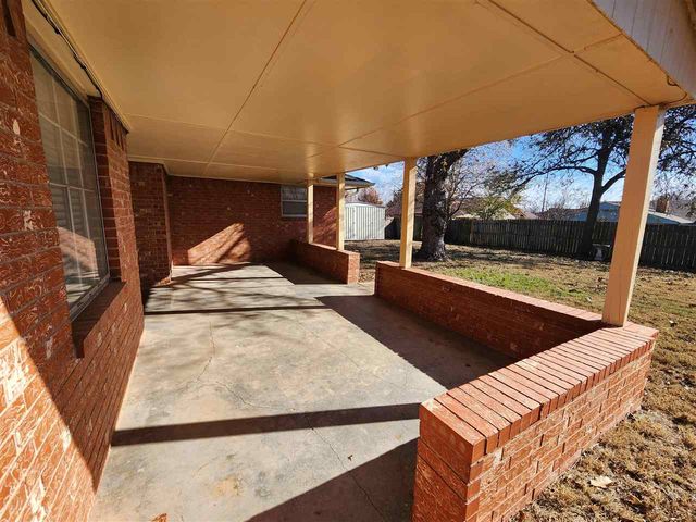 7814 NW Baldwin Ave, Lawton, OK 73505