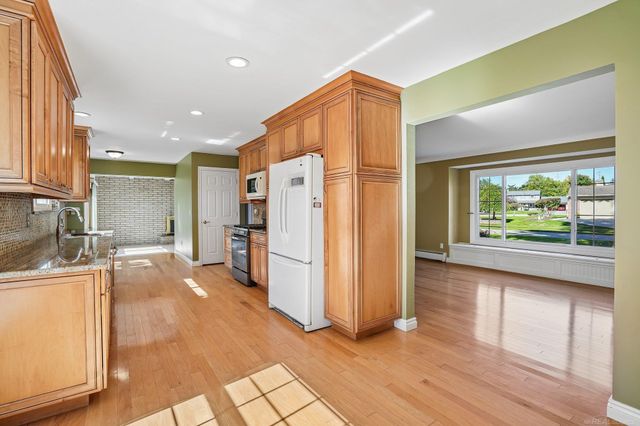 7074 Grenadier Court, Shelby Twp, MI 48317