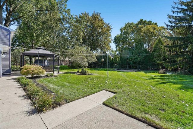 7074 Grenadier Court, Shelby Twp, MI 48317