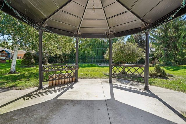 7074 Grenadier Court, Shelby Twp, MI 48317
