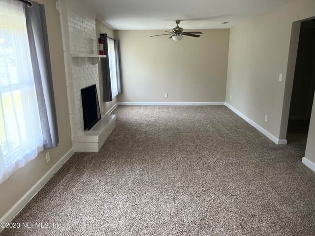 1416 FRED GRAY Road, Jacksonville, FL 32218
