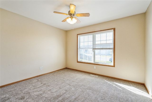 1450 Cedar River Drive, Palo, IA 52324