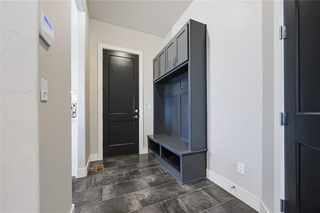 21485 S Sawtooth Circle, Edmond, OK 73012