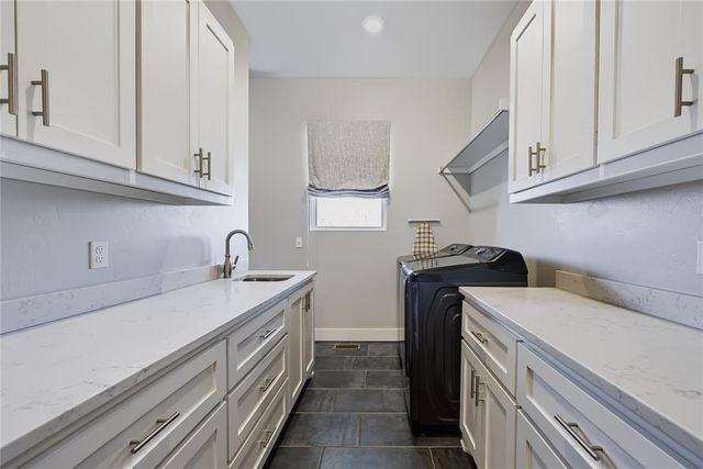 21485 S Sawtooth Circle, Edmond, OK 73012