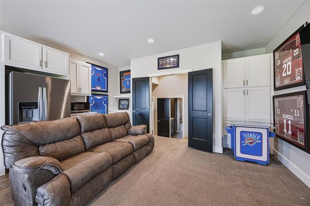 21485 S Sawtooth Circle, Edmond, OK 73012