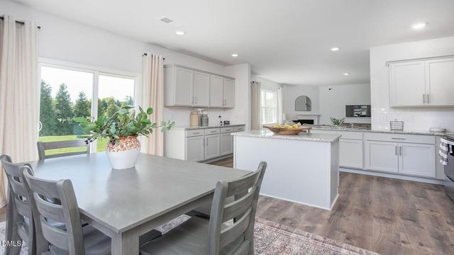 1556 Aberdeen Drive, Mebane, NC 27302