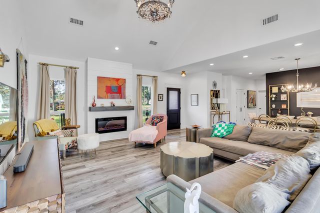 295 County Road 687, Angleton, TX 77515