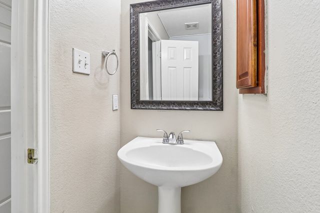 503 Angela Lane, Euless, TX 76039