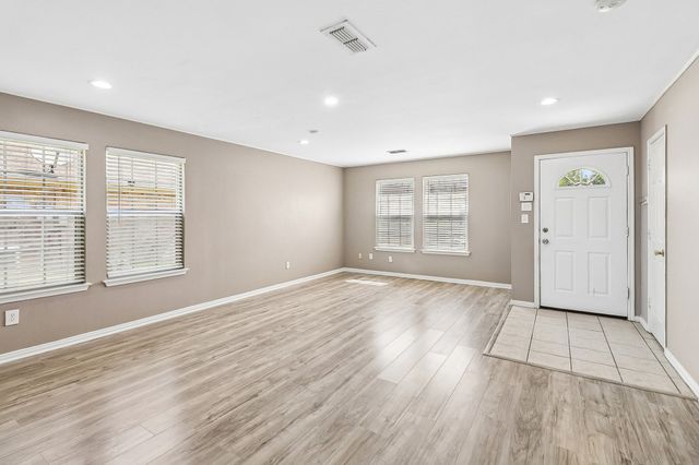 503 Angela Lane, Euless, TX 76039