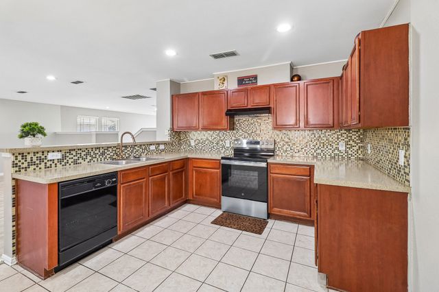 503 Angela Lane, Euless, TX 76039