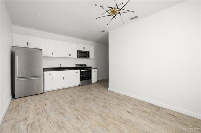 1429 W Harrison Avenue 5, Alton, TX 78573