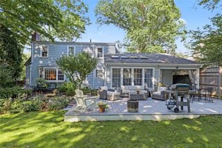 10 Milton Road, Barrington, RI 02806