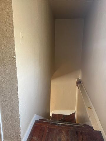 1217 3rd Avenue N, Texas City, TX 77590