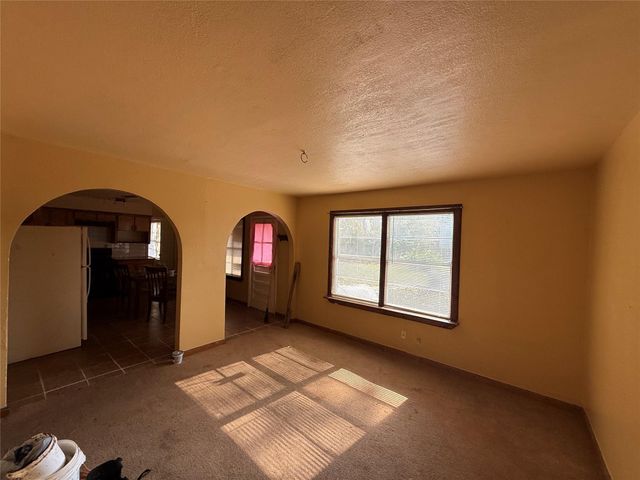 1217 3rd Avenue N, Texas City, TX 77590