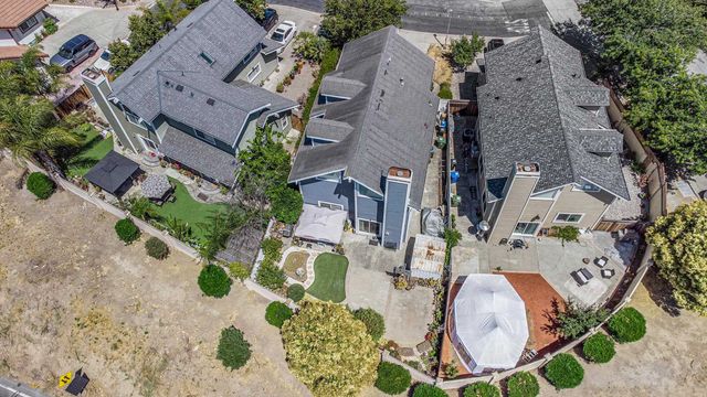 111 Overacker Ter, Fremont, CA 94536