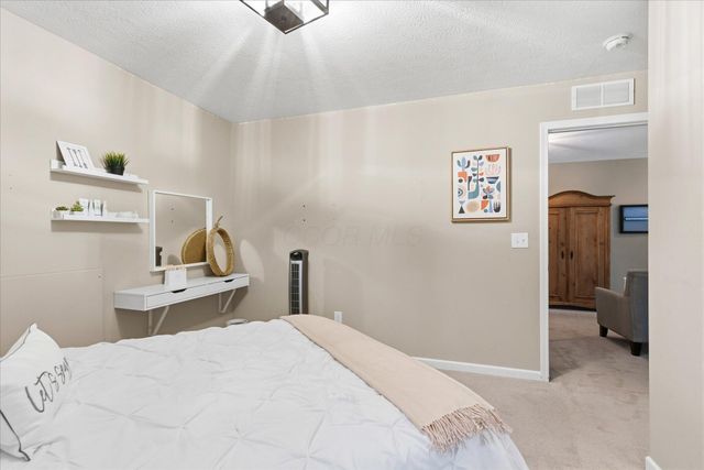 3033 Pasture Ridge Drive, Powell, OH 43065