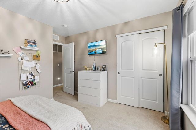 3033 Pasture Ridge Drive, Powell, OH 43065