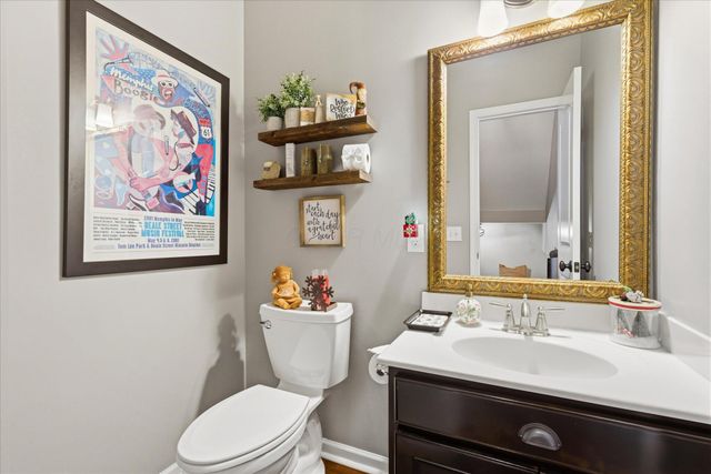 3033 Pasture Ridge Drive, Powell, OH 43065