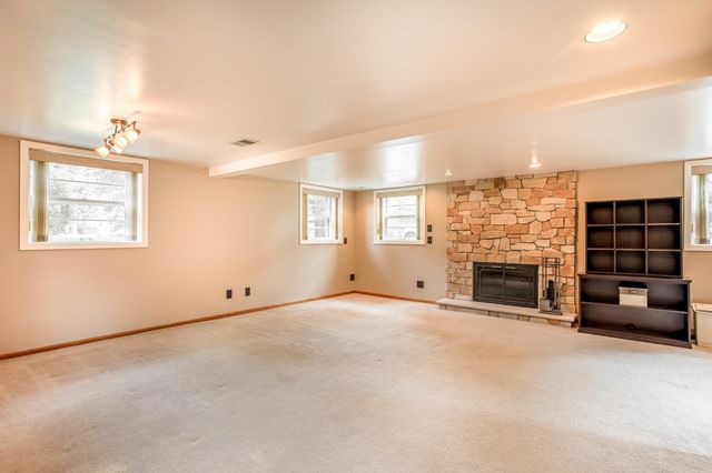 80 Logan Parkway NE, Fridley, MN 55432