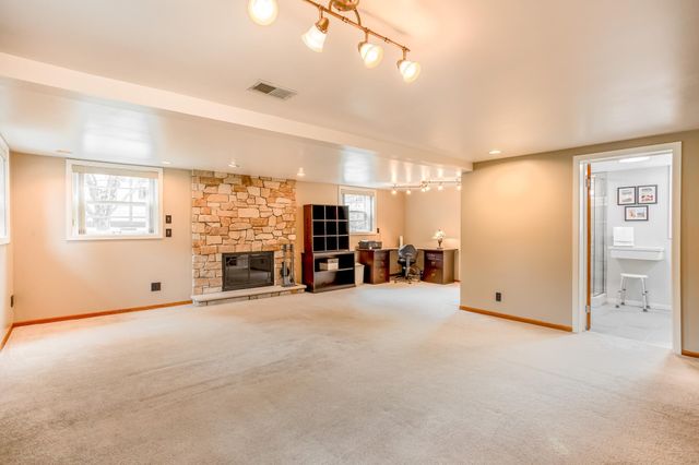 80 Logan Parkway NE, Fridley, MN 55432