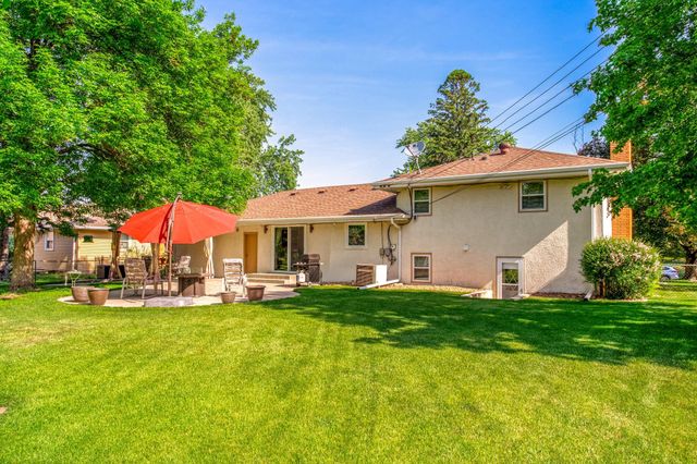 80 Logan Parkway NE, Fridley, MN 55432