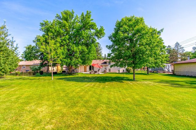 80 Logan Parkway NE, Fridley, MN 55432