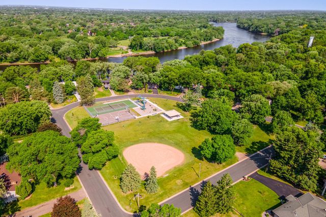80 Logan Parkway NE, Fridley, MN 55432